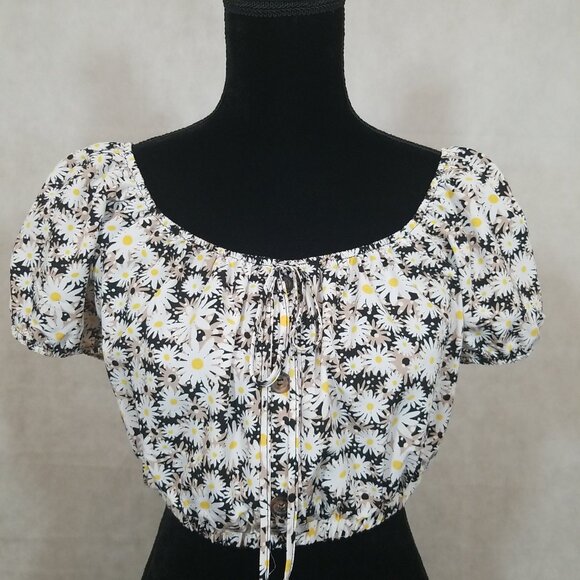 Lily Rose Tops - Lily Rose Junior Womens Size Large Daisy Print Shirt Puff Sleeve Crop Top NEW